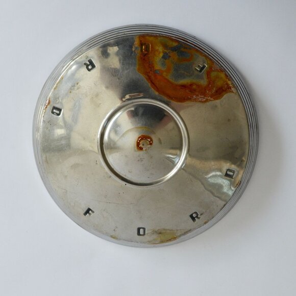 Vintage Ford Hubcap Wheel Center Cap 10" Chrome - Picture 1 of 3